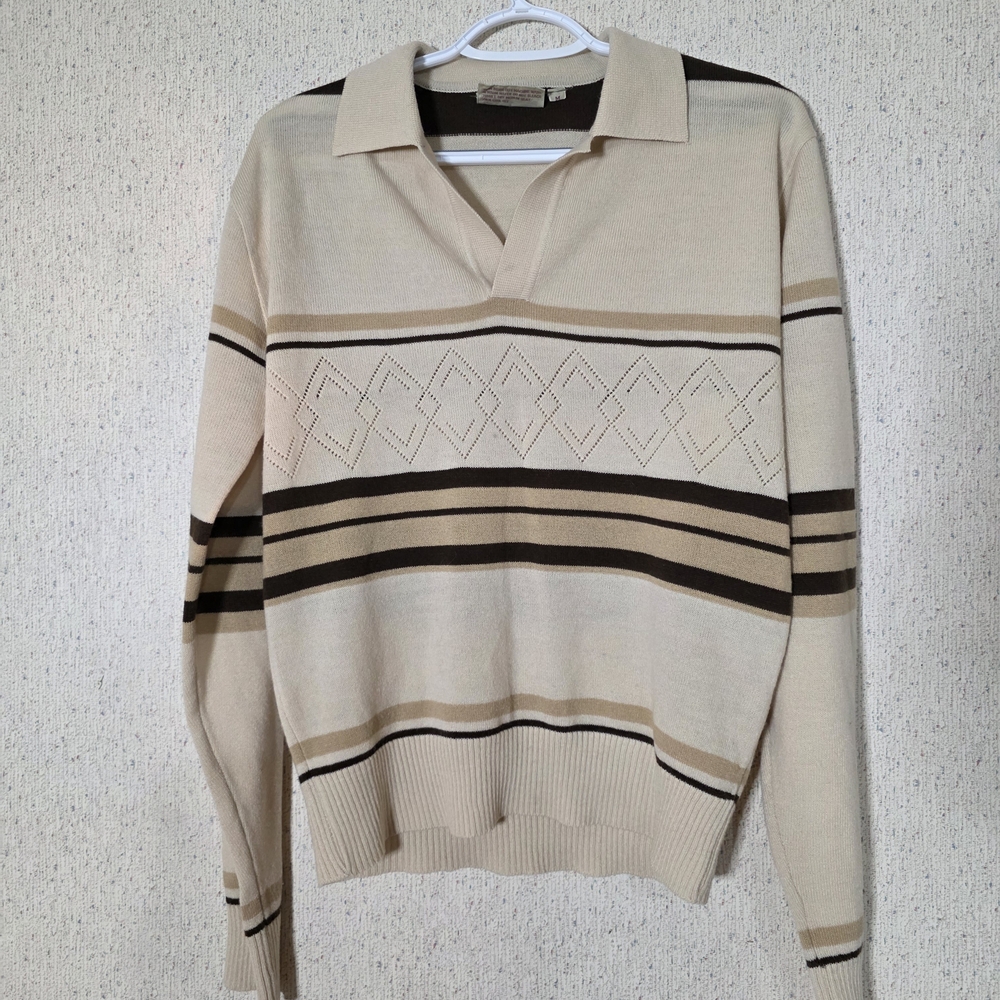Recollections V-Neck Sweater in Cream and Brown